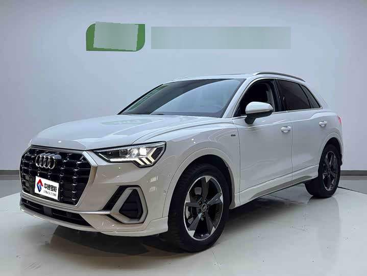 Audi Q3 2021 35 TFSI Stylish and Dynamic
