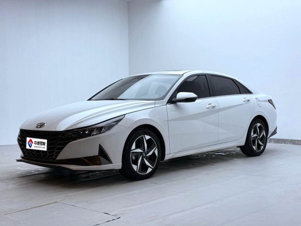 Elantra 2021 1.5L CVT LUX Premium Edition